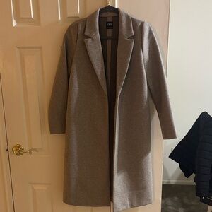 Zara Women's Elegant Light Brown Trench Coat